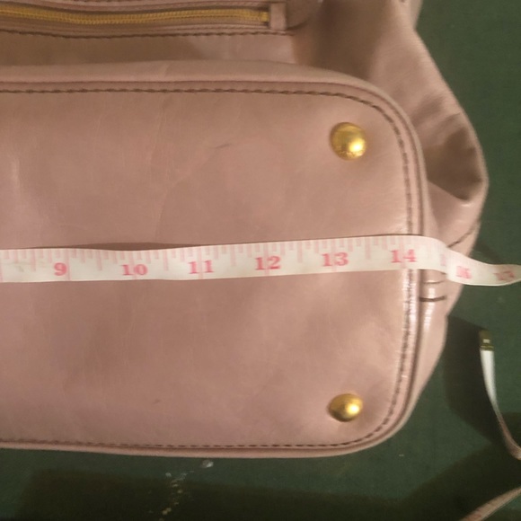 Prada - Picture 15 of 16